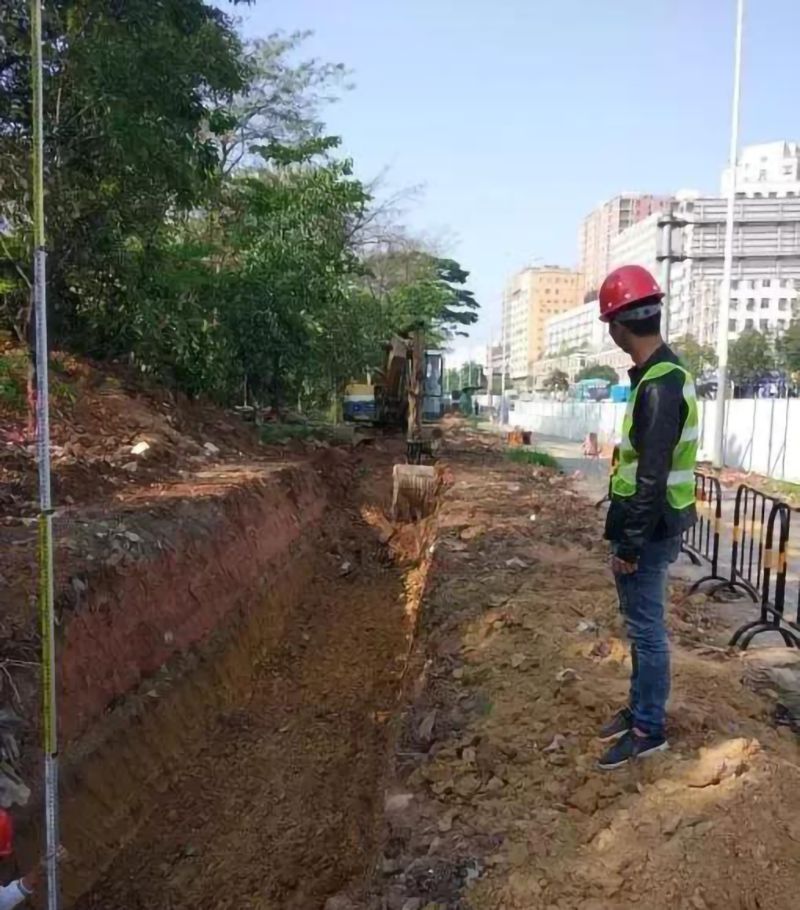 哈哈体育电缆沟施工